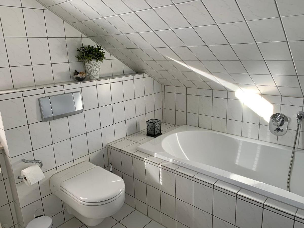 Meine Oase Ferienwohnung !!! Nicht Fuer Monteure !!! Horn-Bad Meinberg Luaran gambar
